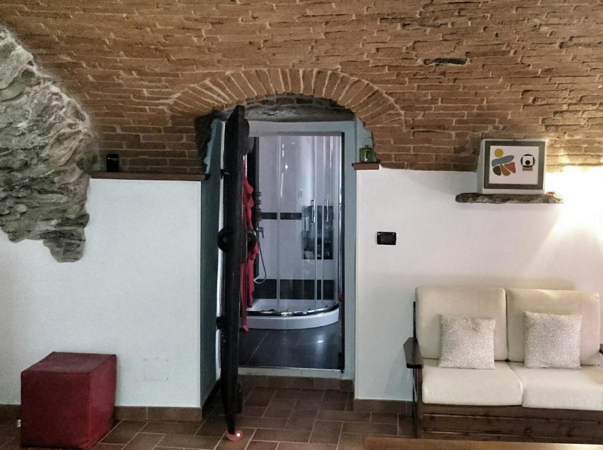 La Casa Dei Nonni Con Spa Privata Su Richiesta Pont Canavese Exterior foto