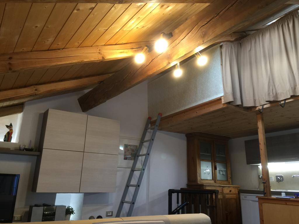 La Casa Dei Nonni Con Spa Privata Su Richiesta Pont Canavese Exterior foto