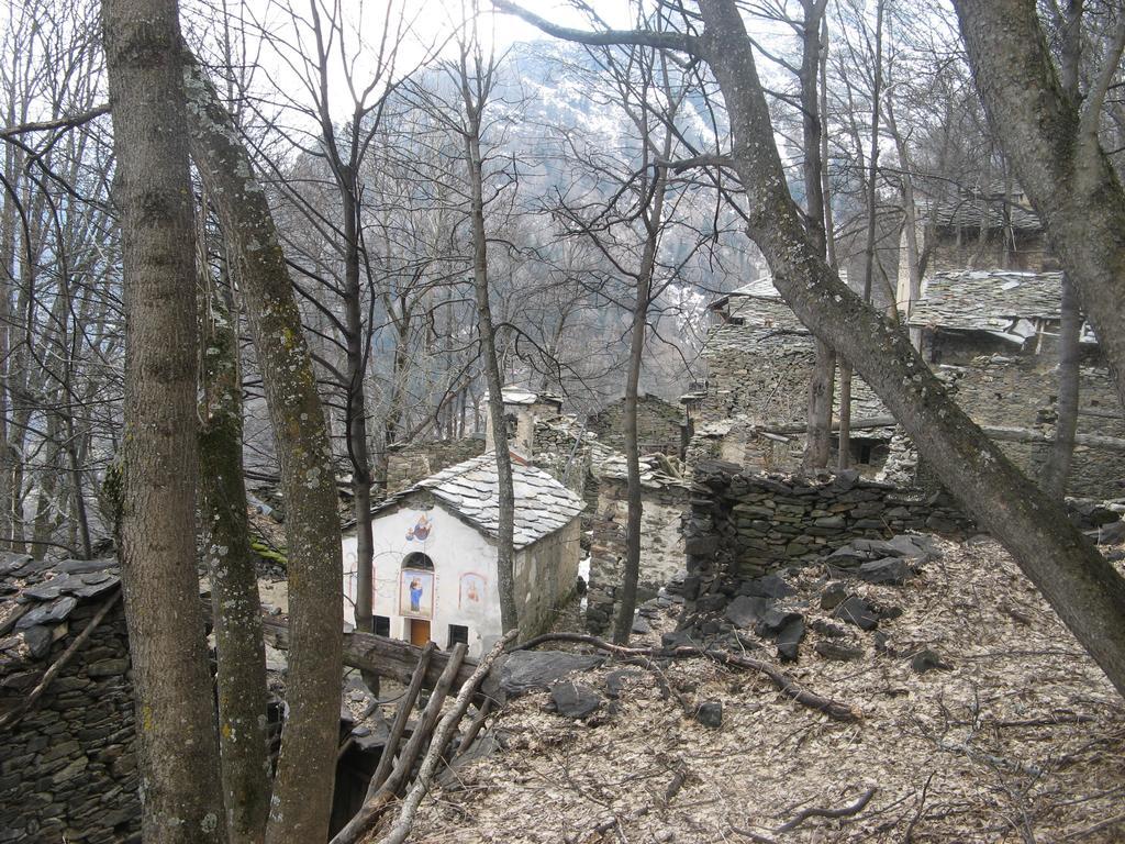 La Casa Dei Nonni Con Spa Privata Su Richiesta Pont Canavese Exterior foto